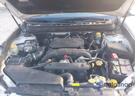 2010 Subaru Outback 2.5I Premium z USA, uszkodzony, nr VIN 4S4BRCGC5A3338957